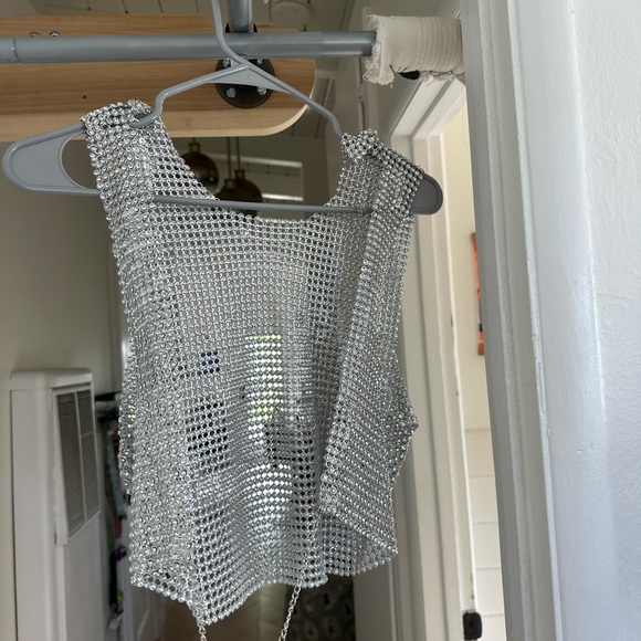 Source Unknown Silver Rhinestone Crop Top - Picture 2 of 2